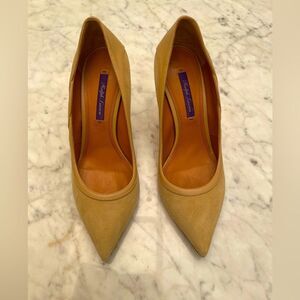 Final sale: Woman’s Ralph Lauren collection pumps shoes